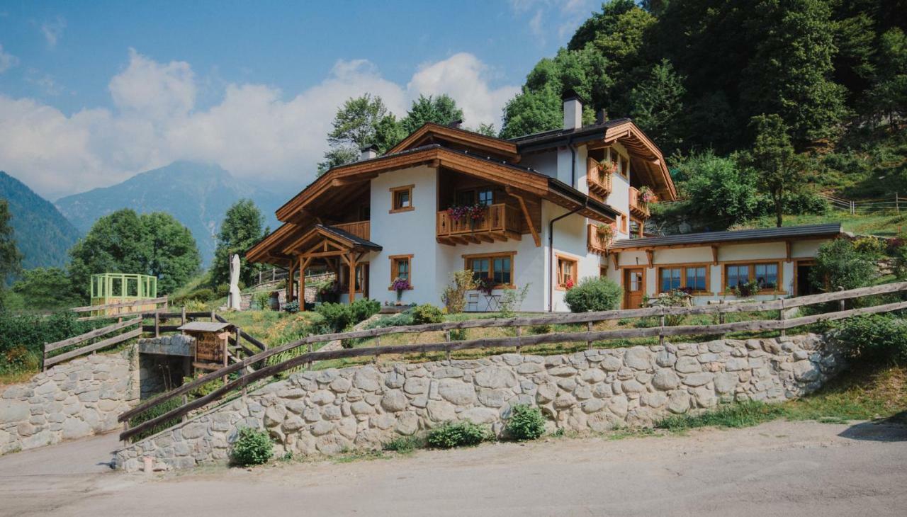 Agriturismo Dalla Natura La Salute Giustino Exterior photo